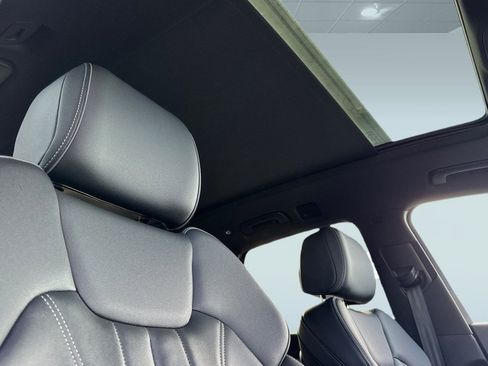 Used 2025 Audi Q5 2.0T Premium image 15