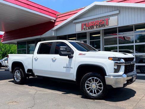 Used 2021 Chevrolet Silverado 2500 LT w/ Convenience Package AWD/4WD image 1