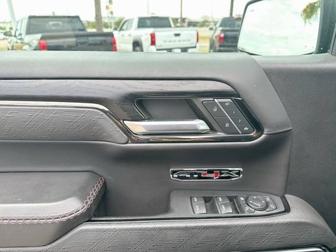 Used 2024 GMC Sierra 1500 AT4X AWD/4WD image 9