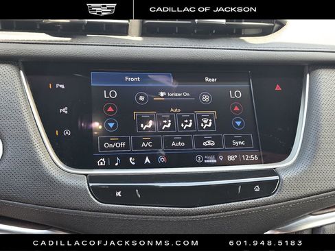 Certified 2023 Cadillac XT5 Sportv w/ Technology Package image 12