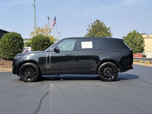 Used 2023 Land Rover Range Rover Long Wheelbase First Edition AWD/4WD image 15