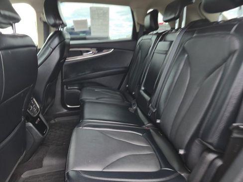 Used 2022 Lincoln Nautilus Reserve AWD/4WD image 30