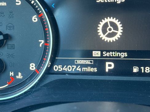 Used 2024 Mitsubishi Outlander SE image 31