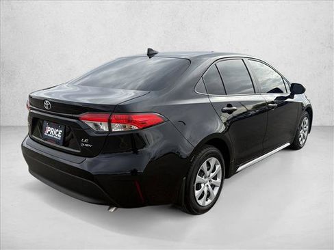 Used 2026 Toyota Corolla LE FWD image 5