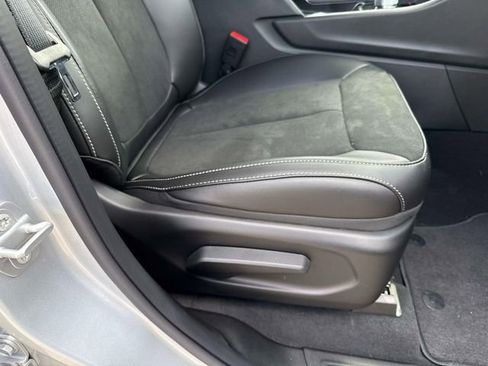 New 2025 Jeep Grand Cherokee L Altitude image 27