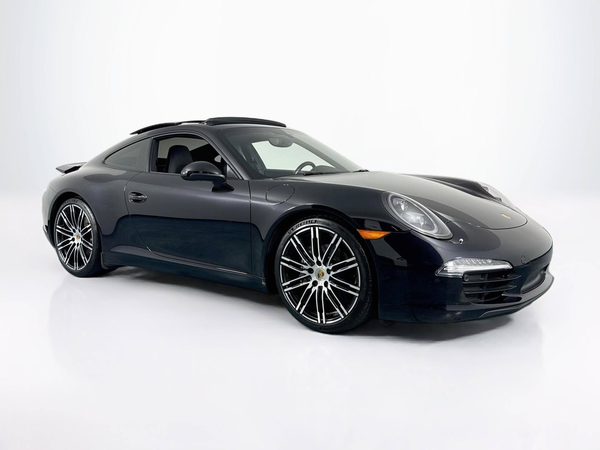 Used 2016 Porsche 911 Carrera Black Edition RWD image 3