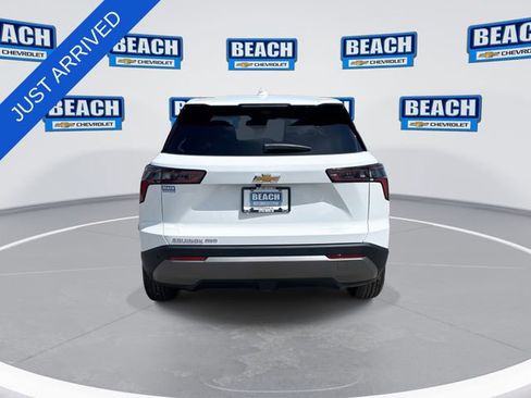 New 2026 Chevrolet Equinox LT w/ Convenience Package II AWD/4WD image 7