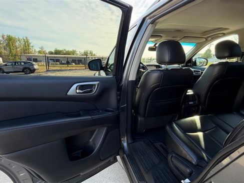 Used 2015 Nissan Pathfinder SL w/ SL Premium Package image 14