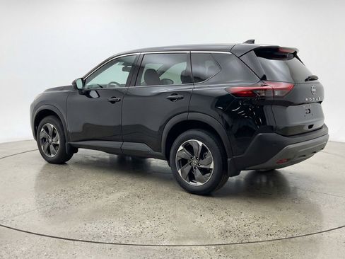 Used 2025 Nissan Rogue SV image 6