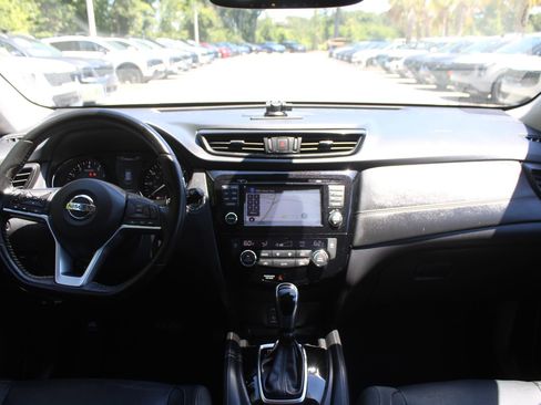 Used 2017 Nissan Rogue SL w/ SL Premium Package AWD/4WD image 25