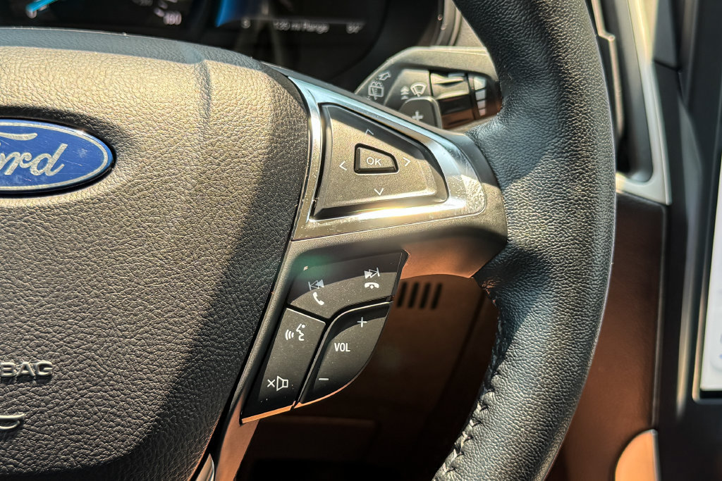 Certified 2023 Ford Edge SEL w/ Convenience Package AWD/4WD image 32