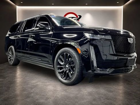 Used 2023 Cadillac Escalade ESV Sport Platinum w/ LPO, ONYX Package AWD/4WD image 1
