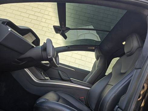 Used 2023 Tesla Model X Plaid image 33