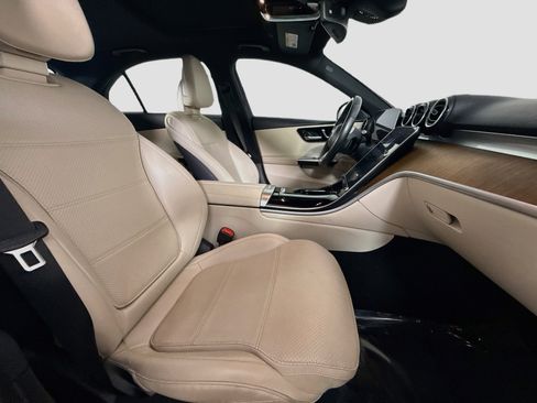 Used 2023 Mercedes-Benz C 300 4MATIC Sedan image 29