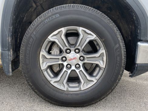 Used 2022 GMC Sierra 1500 SLT w/ SLT Convenience Package image 29