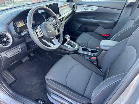 Used 2024 Kia Forte LXS FWD image 13