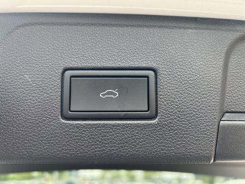 Used 2023 Volkswagen Atlas SE w/ Panoramic Sunroof Package AWD/4WD image 23