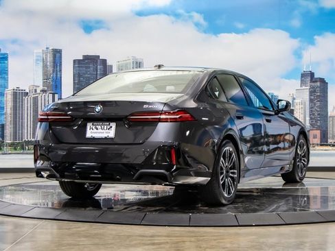 New 2026 BMW 530i xDrive w/ M Sport Package image 8