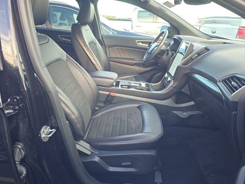 Certified 2024 Ford Edge ST-Line AWD/4WD image 11