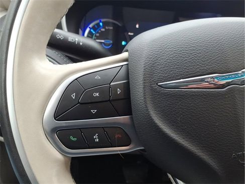 Used 2020 Chrysler Pacifica Limited w/ Advanced Safetytec Group image 15