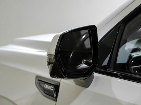 Used 2021 GMC Yukon XL AT4 w/ AT4 Premium Plus Package image 46