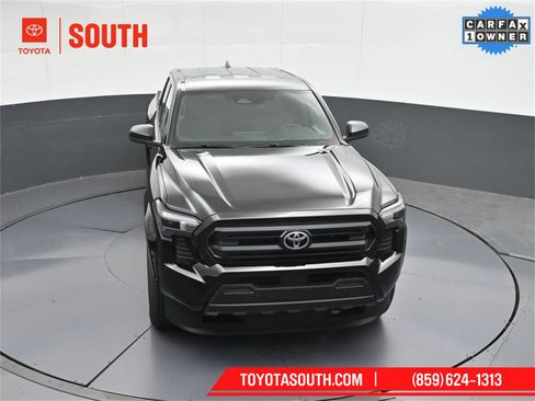 Used 2025 Toyota Tacoma SR w/ SR Upgrade Package image 49