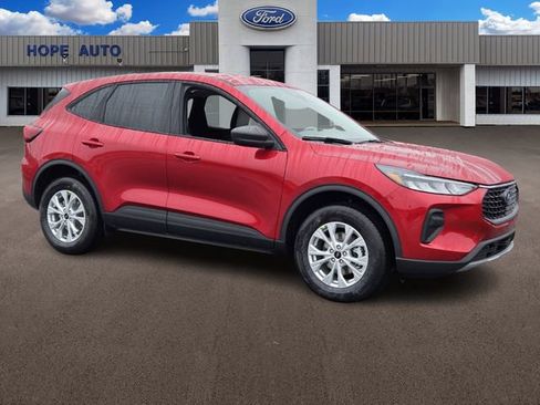 New 2026 Ford Escape Active w/ Active Premium Tech Pack AWD/4WD image 2