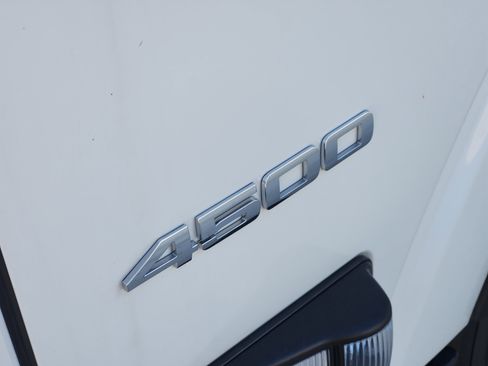 New 2024 Chevrolet Low Cab Forward image 8