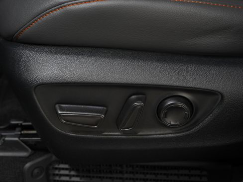 Used 2023 Toyota Sienna XSE AWD/4WD image 24