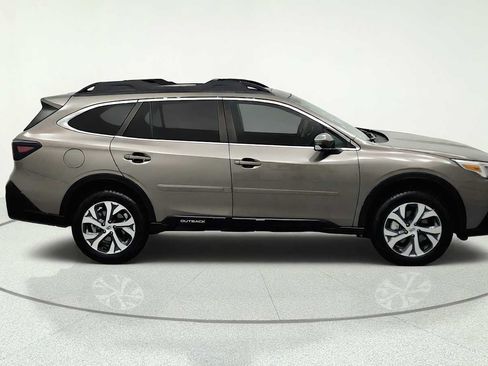 Certified 2022 Subaru Outback Limited AWD/4WD image 10