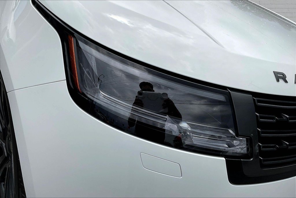 Used 2023 Land Rover Range Rover SE AWD/4WD image 33