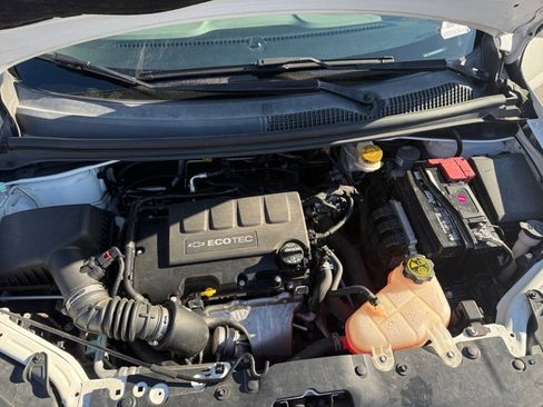 Used 2018 Chevrolet Sonic Premier image 17