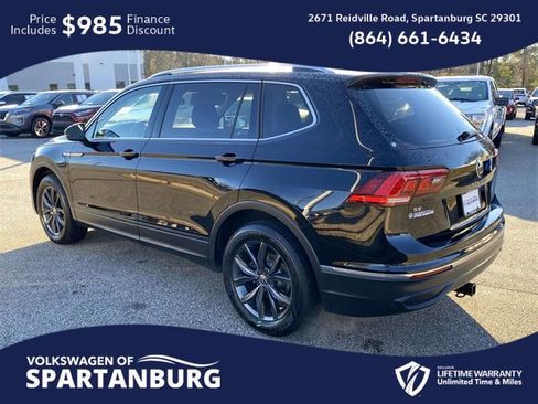 Used 2023 Volkswagen Tiguan SE image 4