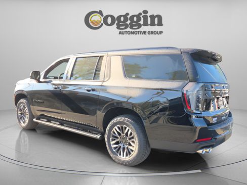 New 2026 Chevrolet Suburban Z71 image 3