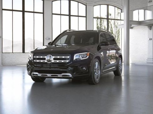 Certified 2023 Mercedes-Benz GLB 250 4MATIC image 42