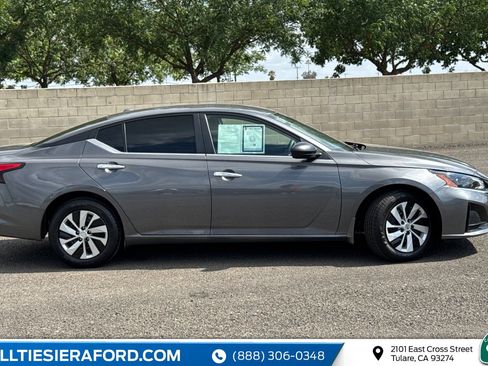 Used 2025 Nissan Altima 2.5 S FWD image 4