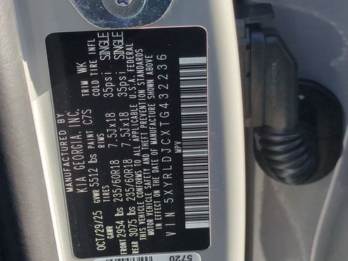 New 2026 Kia Sorento S image 32