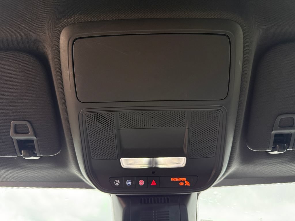 Used 2025 GMC Terrain Elevation AWD/4WD image 46