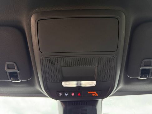 Used 2025 GMC Terrain Elevation AWD/4WD image 46