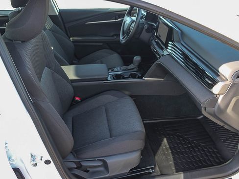 Used 2026 Toyota Camry LE FWD image 17