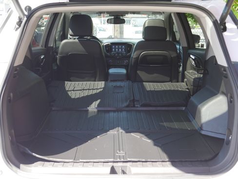 Used 2024 GMC Terrain AT4 w/ Infotainment Package II AWD/4WD image 13