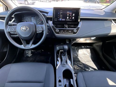 Used 2025 Toyota Corolla LE w/ LE Premium Package image 14