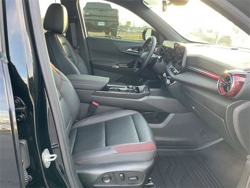 Used 2026 Chevrolet Equinox RS w/ Convenience Package III image 16