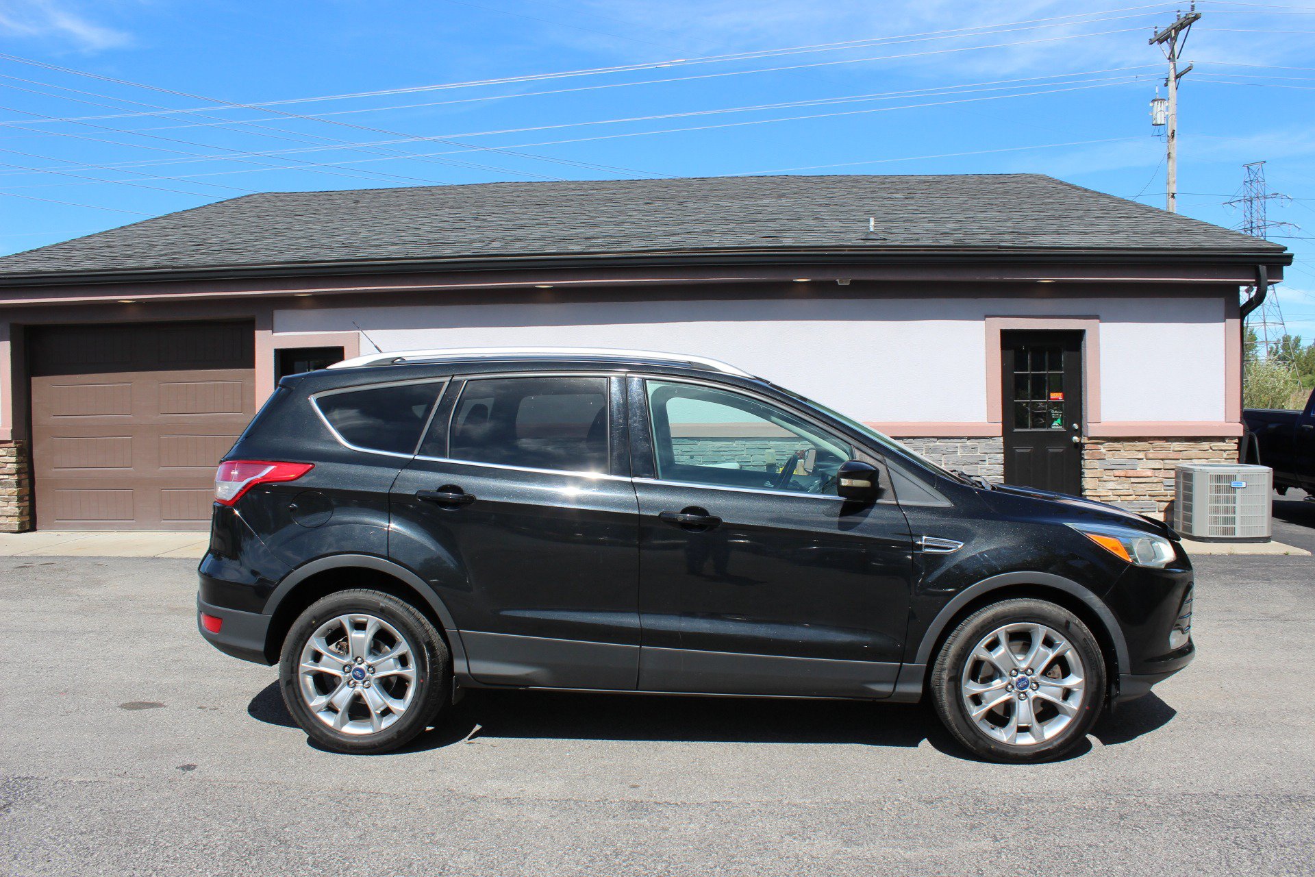 Used 2014 Ford Escape Titanium AWD/4WD image 3
