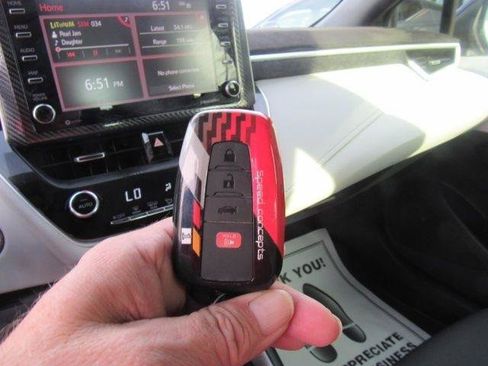Used 2021 Toyota Corolla SE FWD image 29