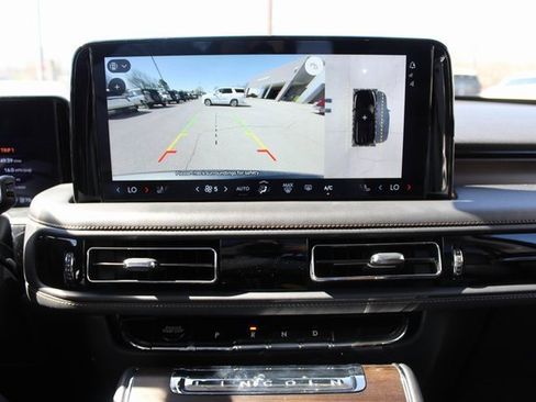 Used 2025 Lincoln Aviator Reserve w/ Equipment Group 201A image 30