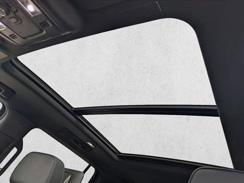 Used 2025 GMC Yukon XL Denali w/ Denali Reserve Package image 16