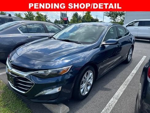Used 2019 Chevrolet Malibu Hybrid w/ Leather Package FWD image 1