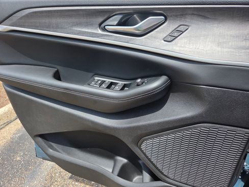 New 2026 Jeep Grand Cherokee Limited RWD image 15