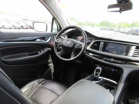 Used 2021 Buick Enclave Avenir w/ Avenir Technology Package AWD/4WD image 25